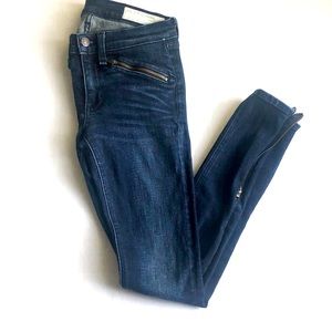Rag &Bone skinny jeans with zipper details size 25